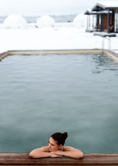person-doing-cold-exposure-treatment (1)_edited.jpg