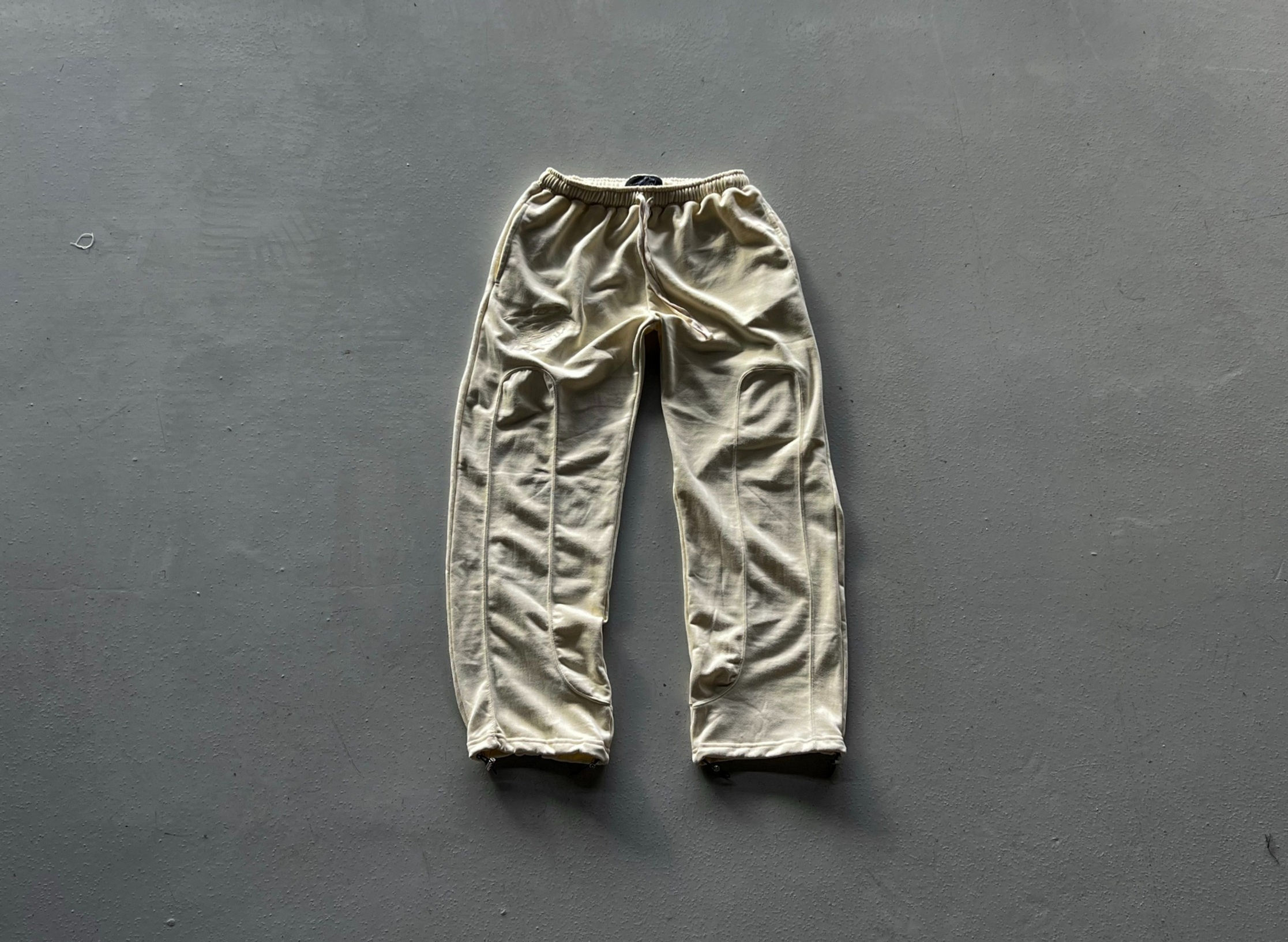 SUNFADED REAPER SWEATPANT(CREAM)