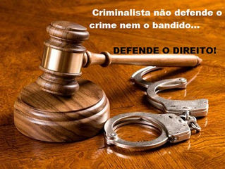 Recebi uma citação de um processo criminal. O que é isso e o que devo fazer?