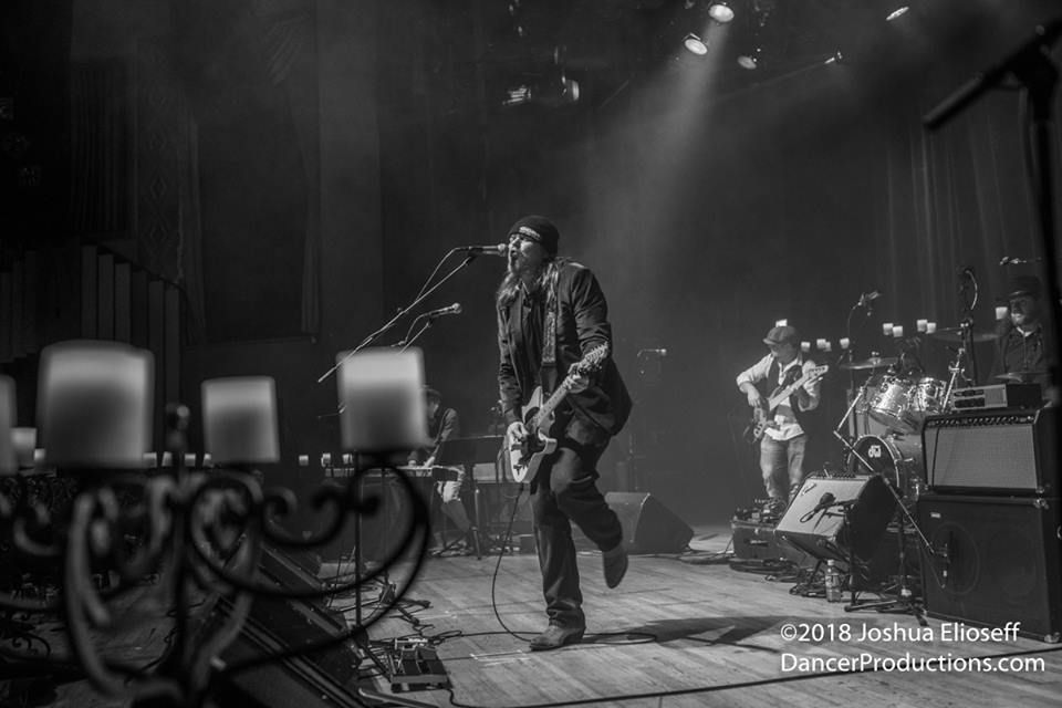 dewey-lastwaltz2018-boulder-01