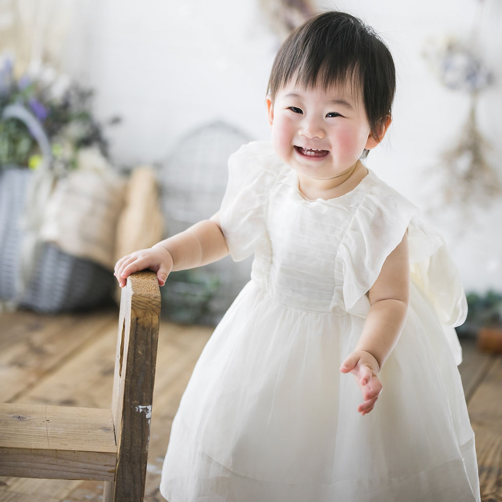 サムネイル： 80_ White frills Stella