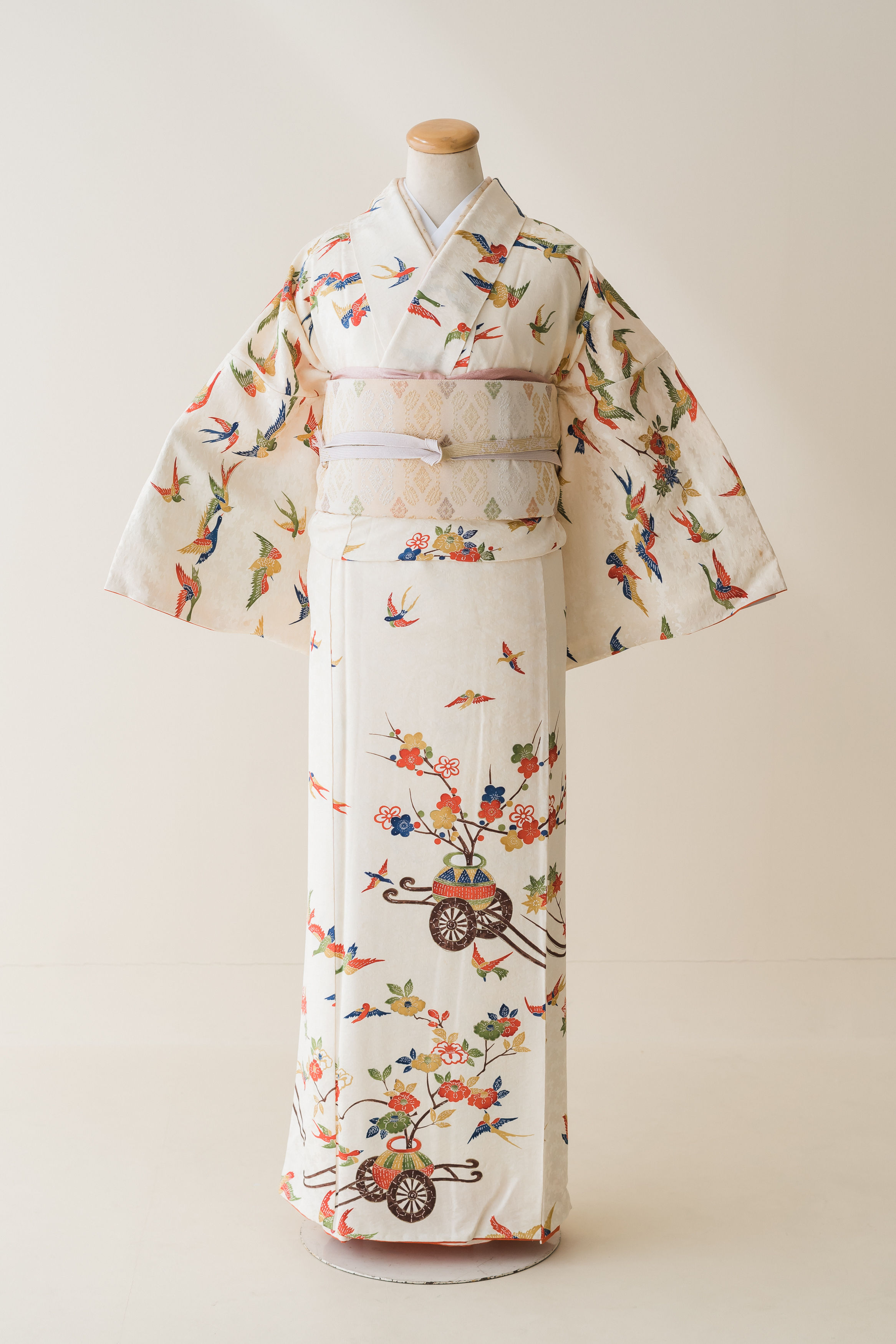 訪問着-sola-Cream