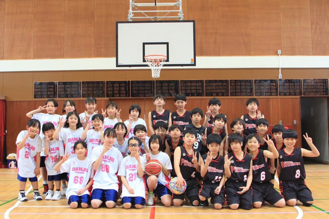 男女集合写真.JPEG