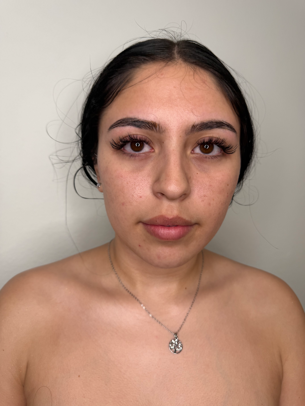 Thumbnail: Borboleta Certified Classic + Volume Lash extension Training