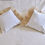 Miniature : Housse de coussin en coton naturel avec franges en raphia