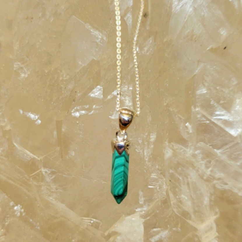 Thumbnail: Mini Crystal Point Necklace - Sterling Silver
