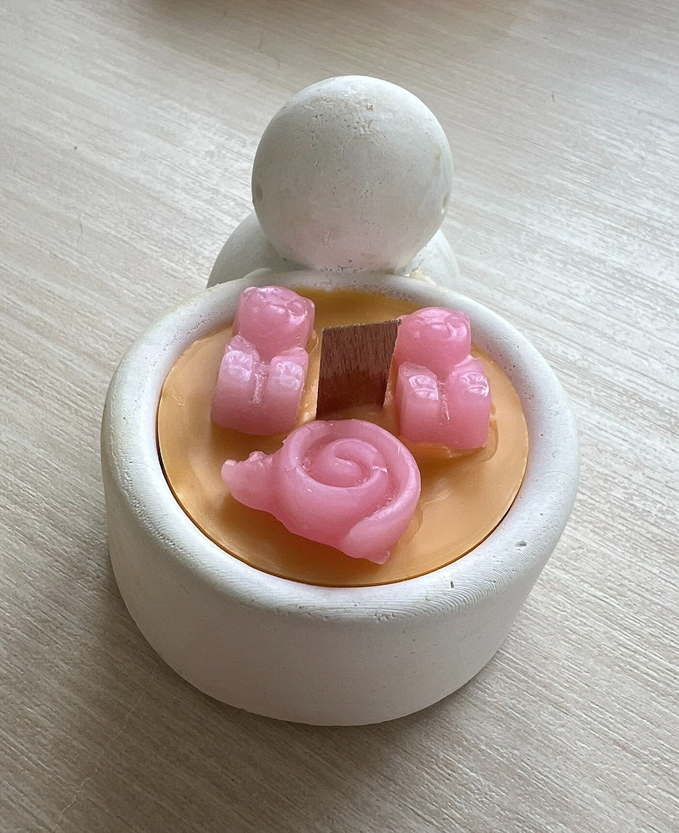 Miniatura: Vela artesanal con forma de conejo aroma Lollipop - El Valle