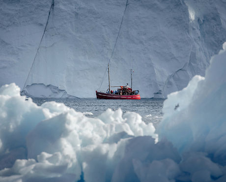 big_a20tour20boat20in20the20ilulissat20ice20fjord20area20in20greenland.jpg