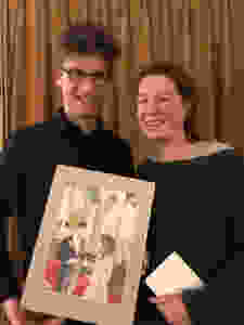 Gelukkig echtpaar met op maat gemaakt schilderij