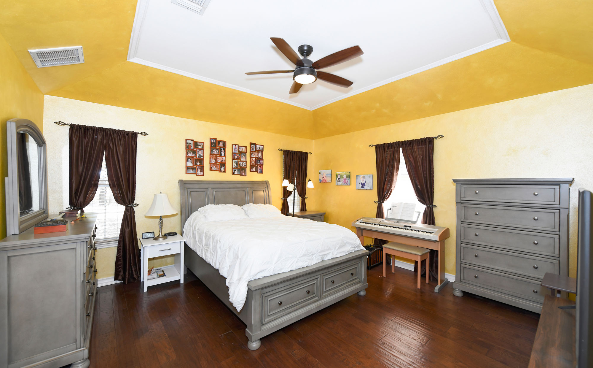 215 S Palo Alto Dr - 22.jpg
