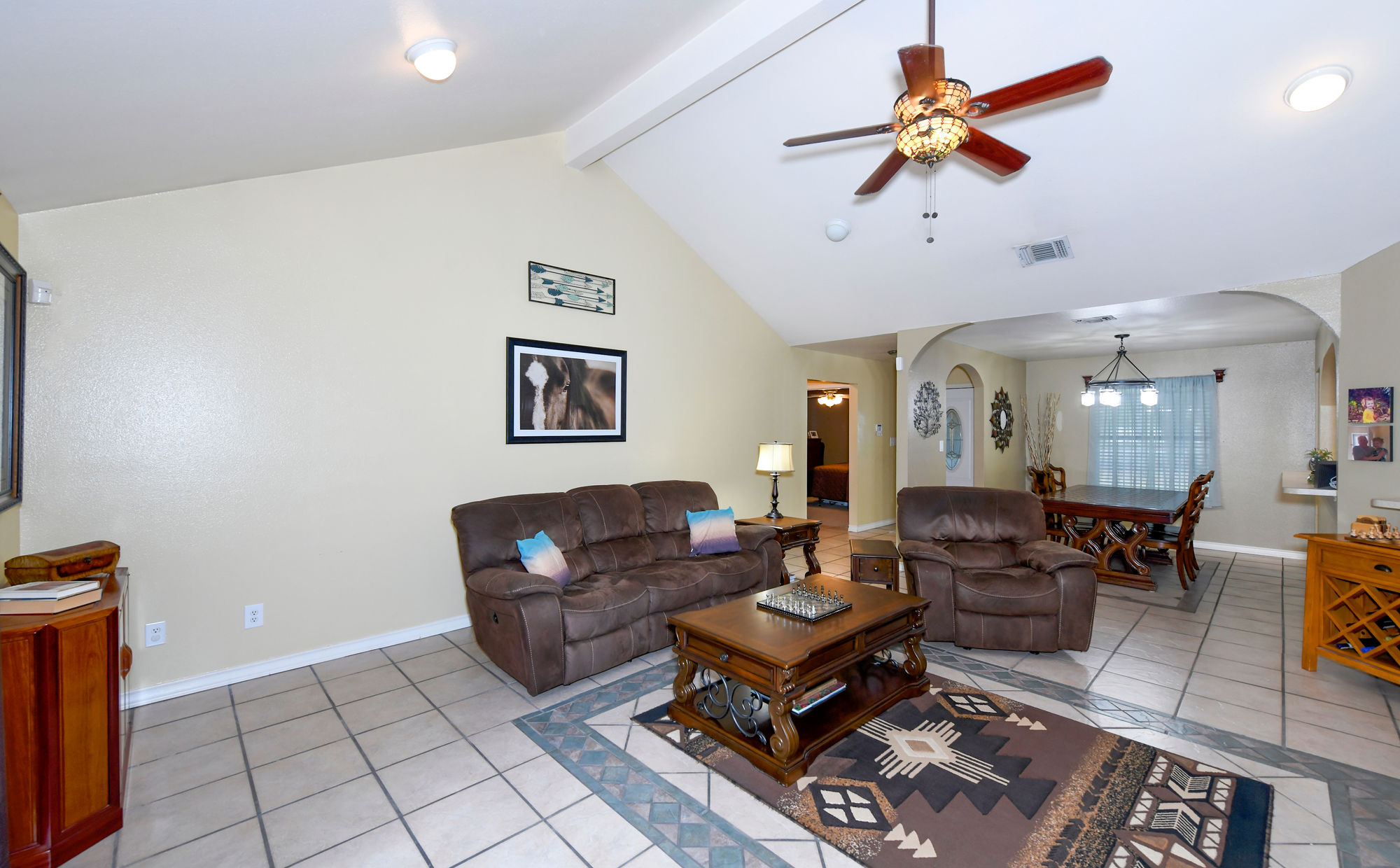 215 S Palo Alto Dr - 13.jpg