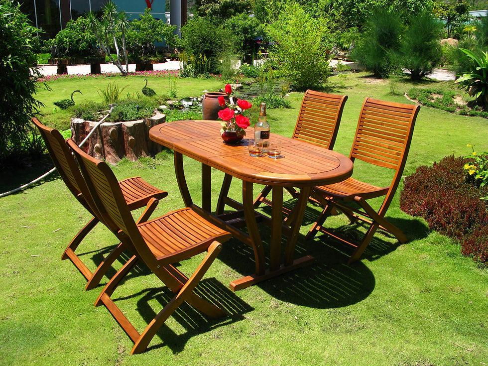 tavolo da giardino in legno