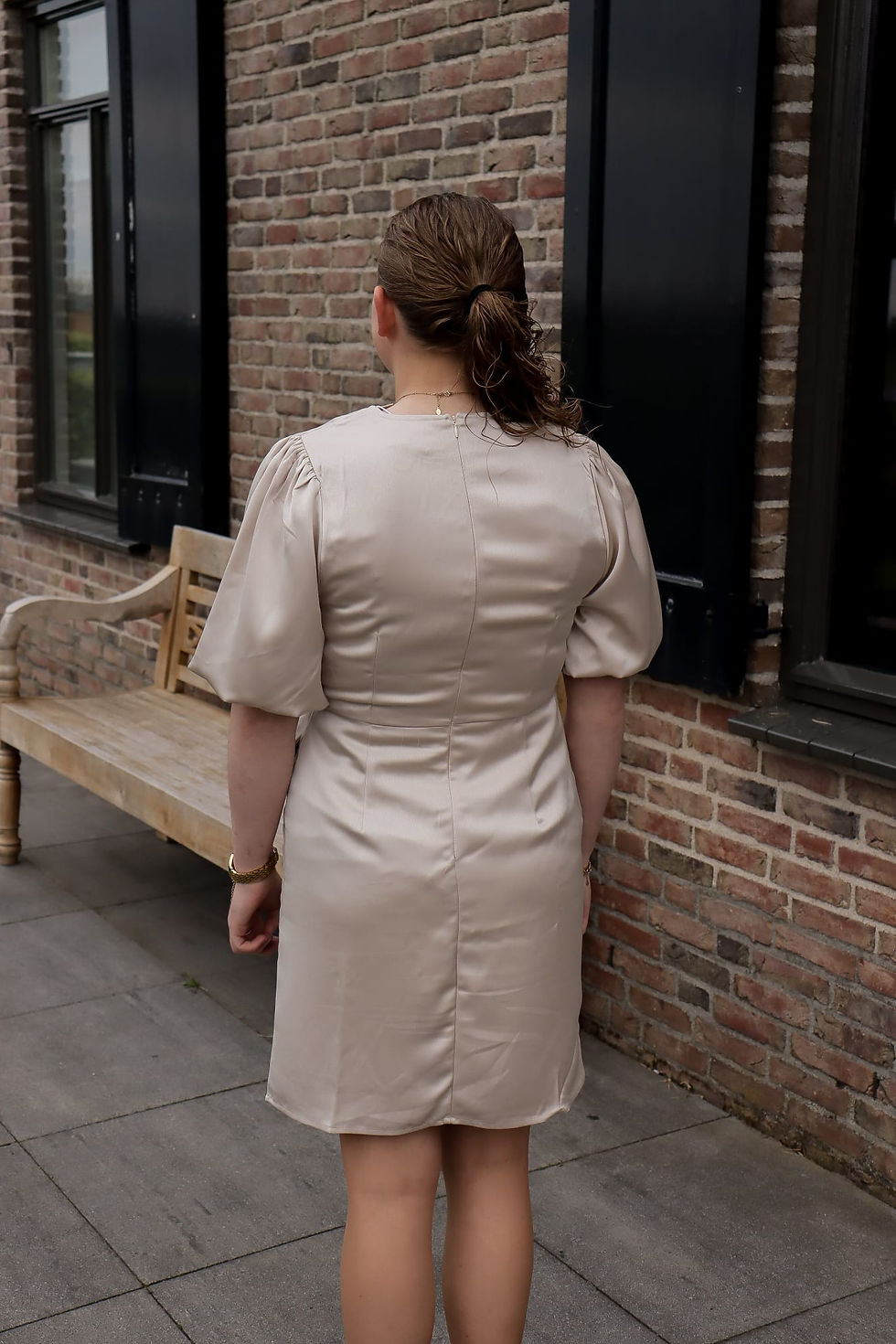 Thumbnail: Laurie satijnen jurk beige