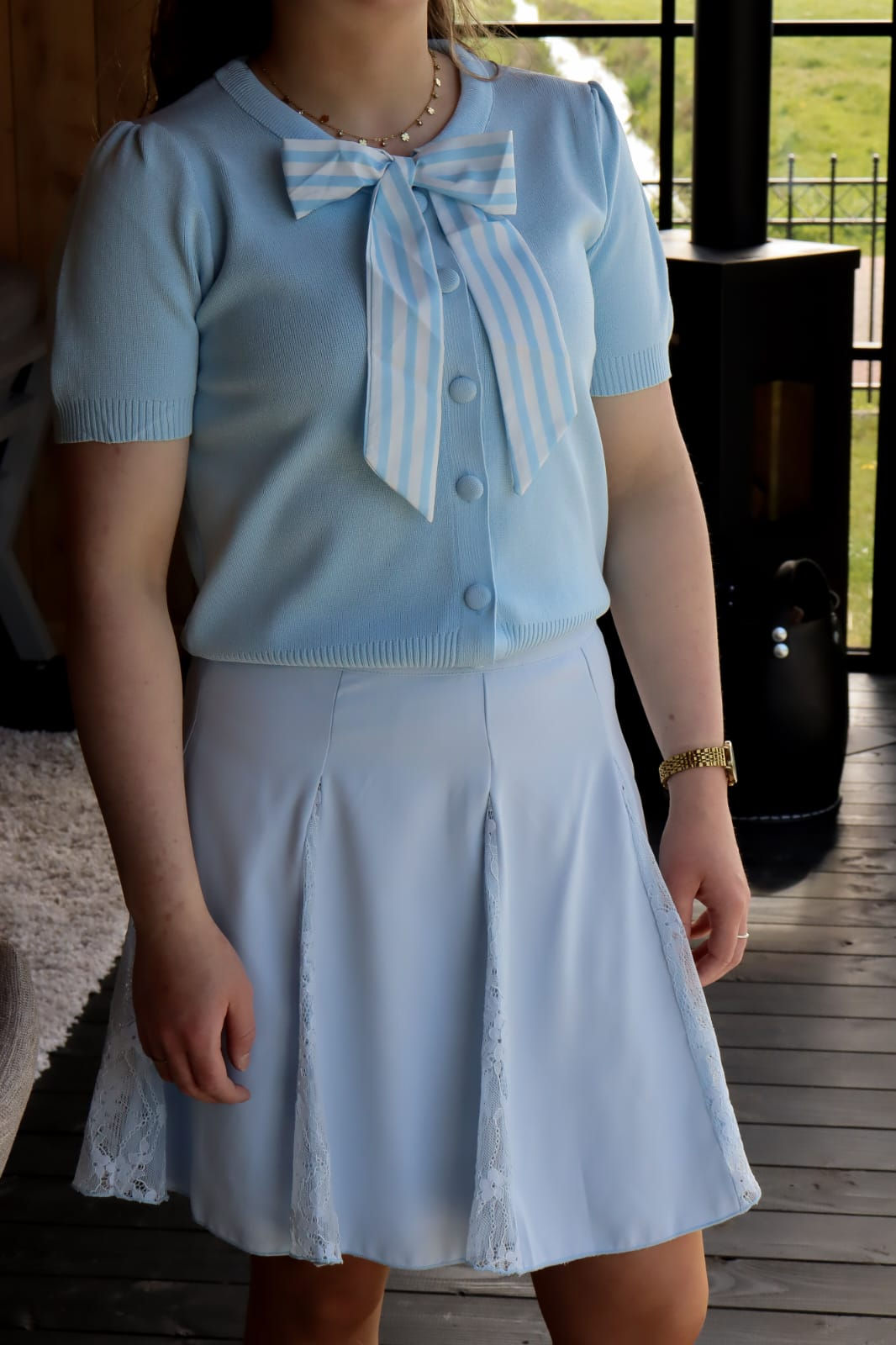 Laurie vestje met strik blauw