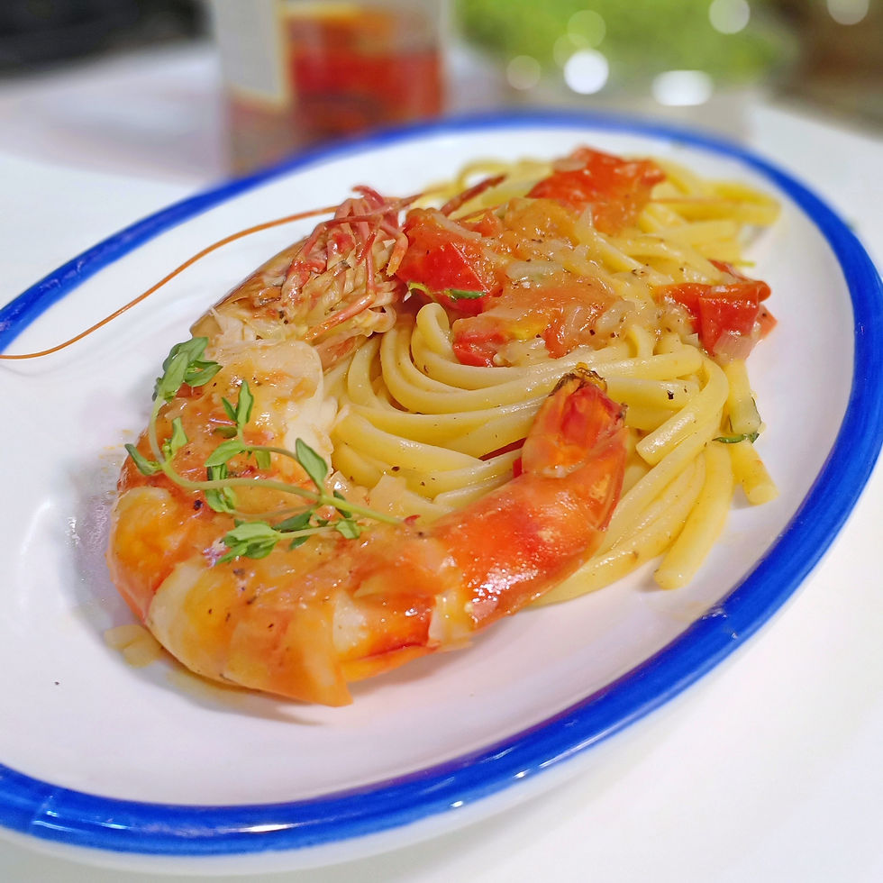 Linguine with tiger prawns and Cognac, perfect "CONTEMPORARY" South Italian recipe, step by step.