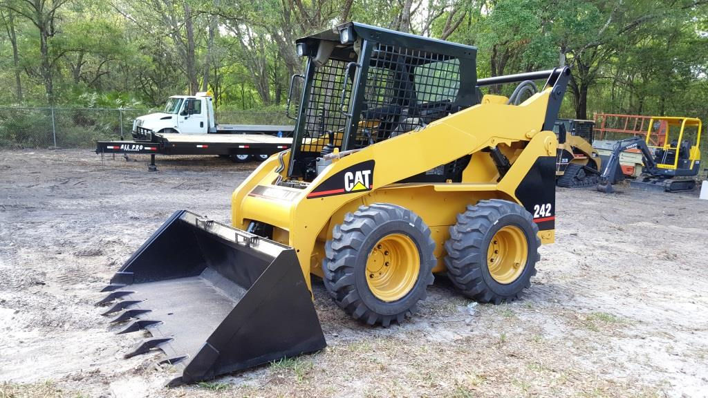 2004 Caterpillar 242 Skid Steer