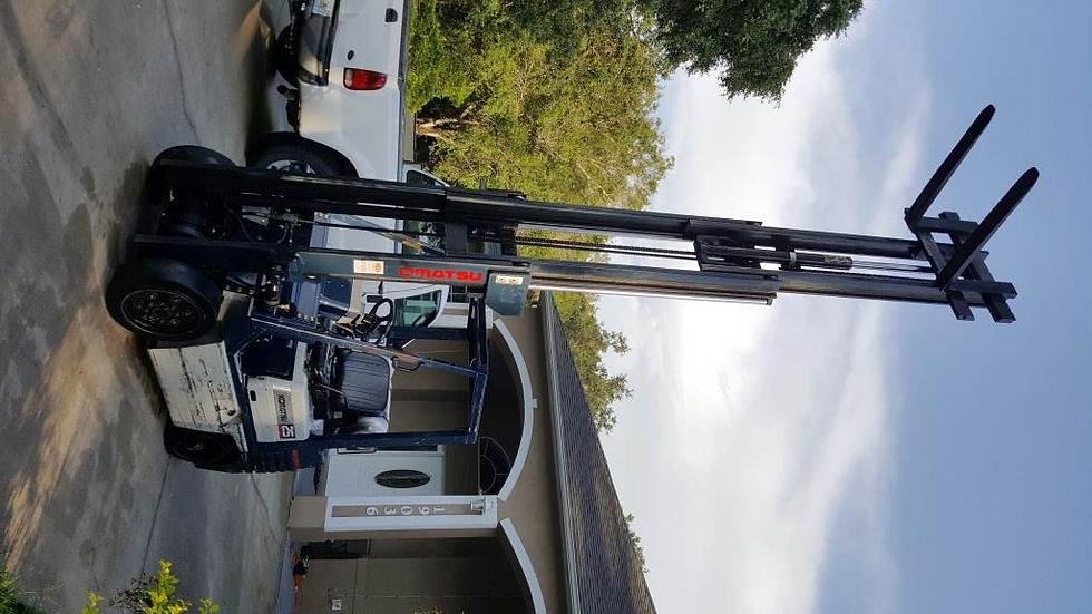 Thumbnail: Komatsu Forklift FG25ST 5,000 lb. Runs Great