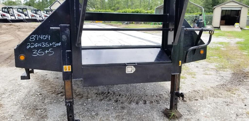Thumbnail: 2017 BigTex Equipment Trailer, Gooseneck 35+5