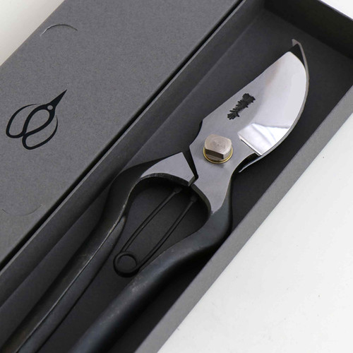 T34 剪定鋏 225mm | 株式会社 外山刃物 -公式サイト-