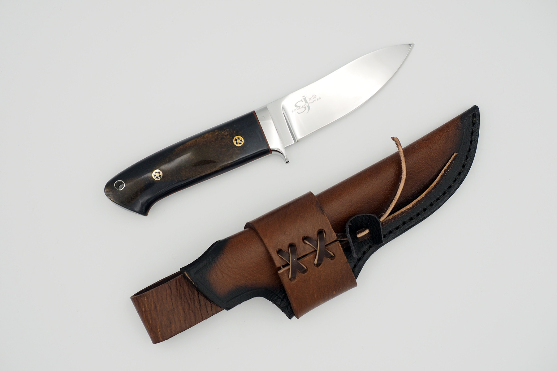 Classic Series Drop Point Hunter w/ Black-Brown Resin Scales