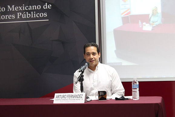 Que el combate a la corrupción pase de los discursos a los hechos: Arturo Fernández