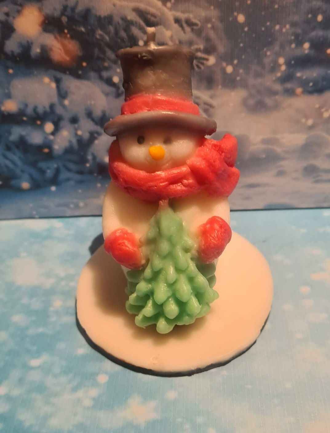Snowman fragranced candle