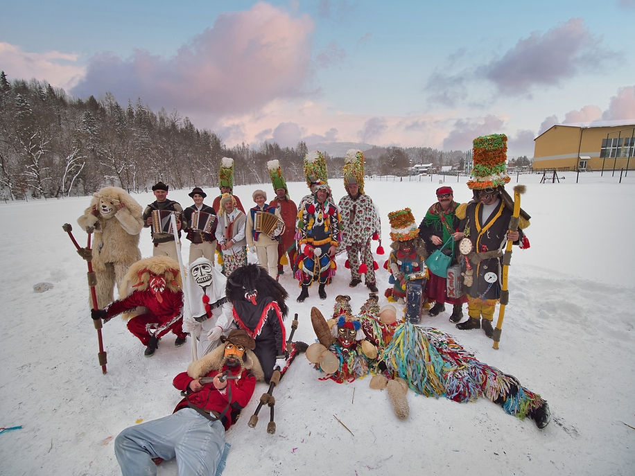 Awanturnicy z Nieledwii.jpg