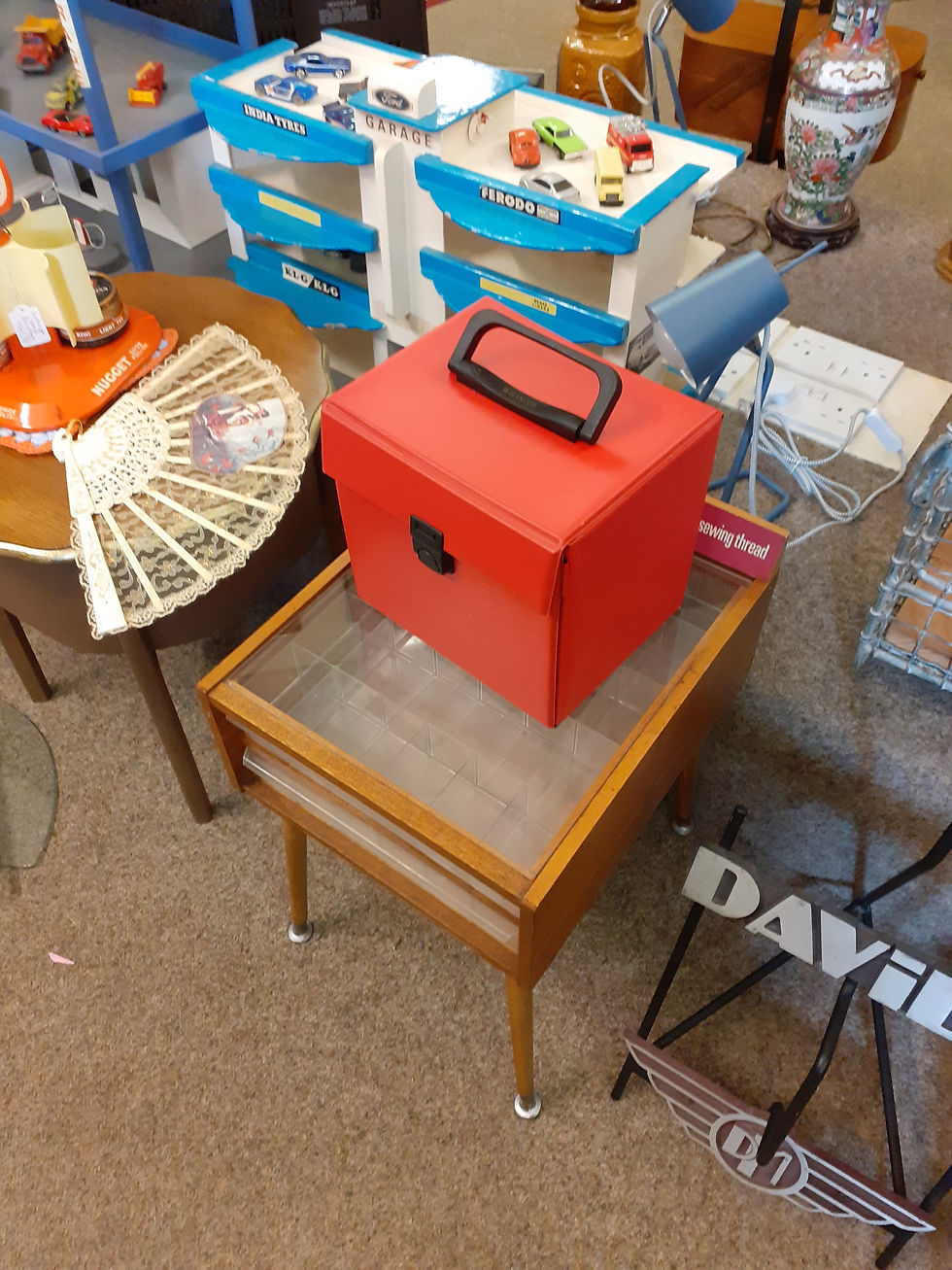 Thumbnail: Vintage red vinyl single WHSmith record case.