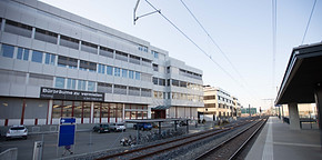 Vermietung Gewerbeflächen, Vermietung Industrieareale, Vermietung Logistik, Vermietung Gewerbe, Vermietung Industrieareale, Vermietung Logistik, Vermietung Lager, Gewerbeliegenschaften, Immobilien, Mietflächen Winterthur, Mietflächen Weinfelden, Mietflächen Steinhausen, Mietflächen Hünenberg, Mietflächen Schindellegi, Mietflächen Zürich, Mietflächen Birsfelden, Mietflächen Brugg, MIetflächen Laufen, Mietflächen Kloten