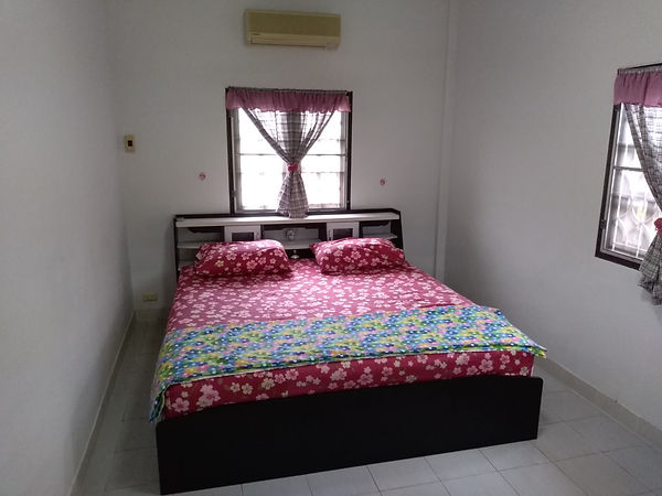Sleeping Room 2 Room Bungalow