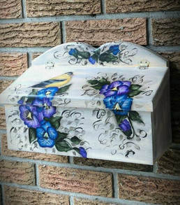 Louise's MIDSUMMER'S DREAM mailbox