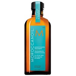 Moroccanoil® Treatment’s versatile, nourishing and residue-free formula can be used as a conditioning, styling and finishing tool. It adds shine, manages frizz, and gives hair a softer texture.
