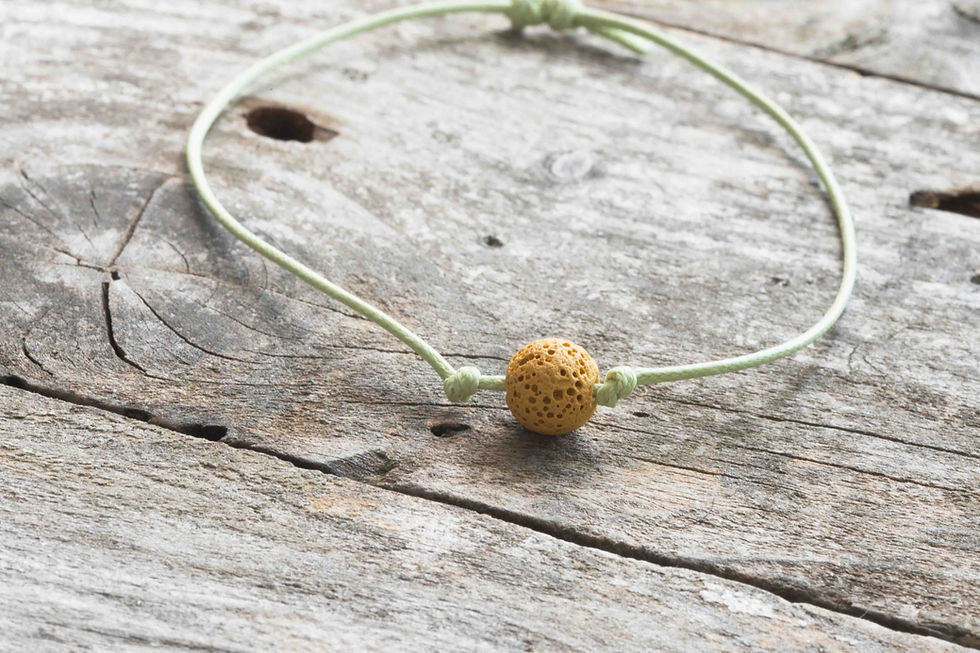 Bratatra reglabila cu snur si piatra vulcanica pentru difuzare uleiuri esentiale