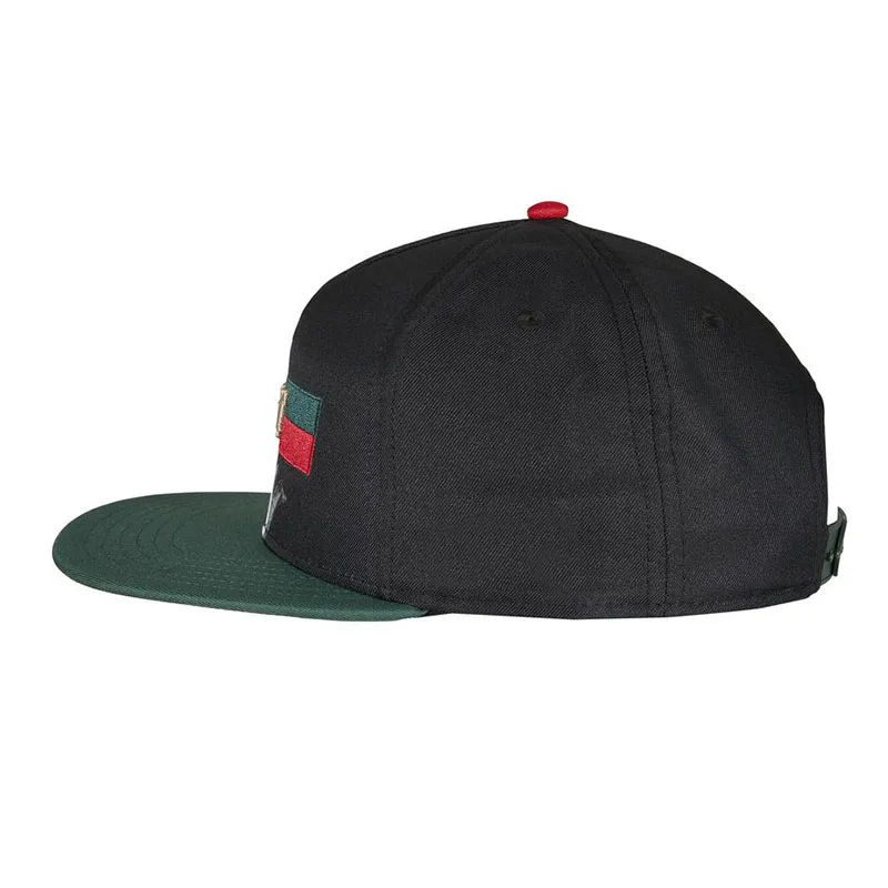 Luxurious Embroidered Design Snapback Cap