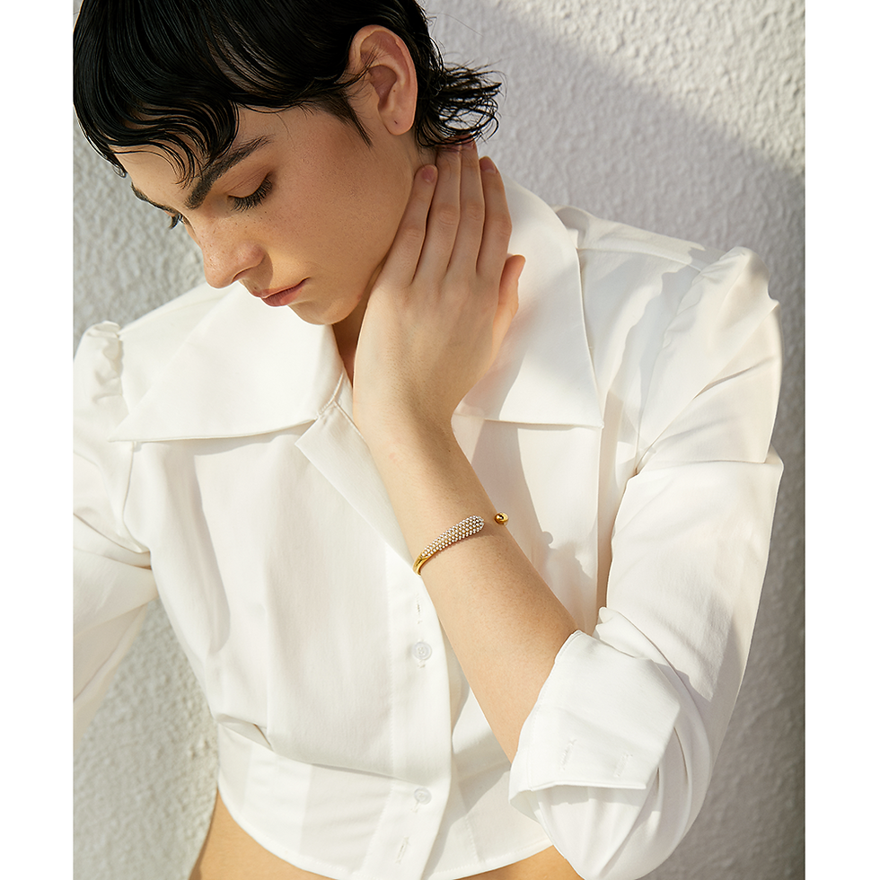 Thumbnail: Elegant Imitation Pearls Geometric Stainless Steel 18K Gold Color Cuff Bra