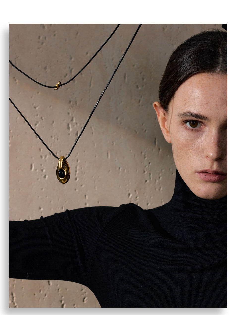 Thumbnail: Stainless Steel Water Drop Agate Stone Pendant PU Leather Necklace for Wom