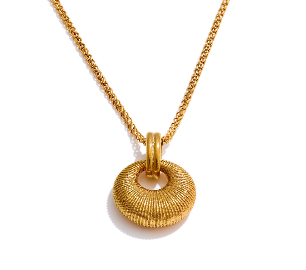 Thumbnail: Vintage Exquisite Casting Round Pendant Necklace 18K Golden PVD Plated Sta