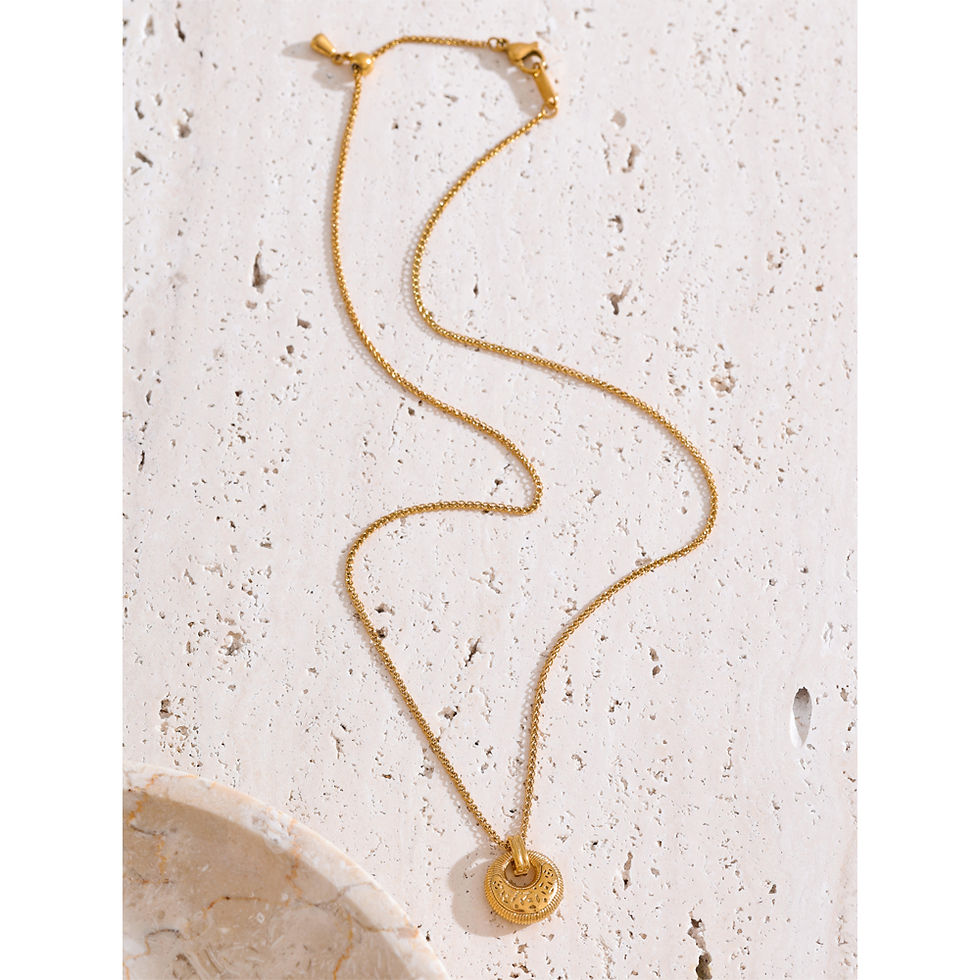 Thumbnail: Vintage Exquisite Casting Round Pendant Necklace 18K Golden PVD Plated Sta