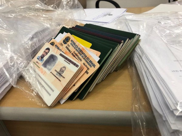 Documentos apreendidos na operação Big Five (Foto Divulgação Polícia Federal)