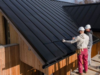 Why You Should Book a Roofer Before Winter Hits