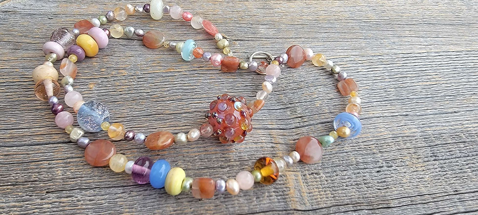 Thumbnail: Bumbleberry Necklace