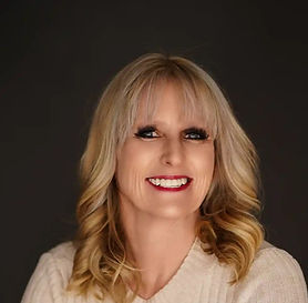 jenny_mckay-hs-25_edited_edited_edited_e