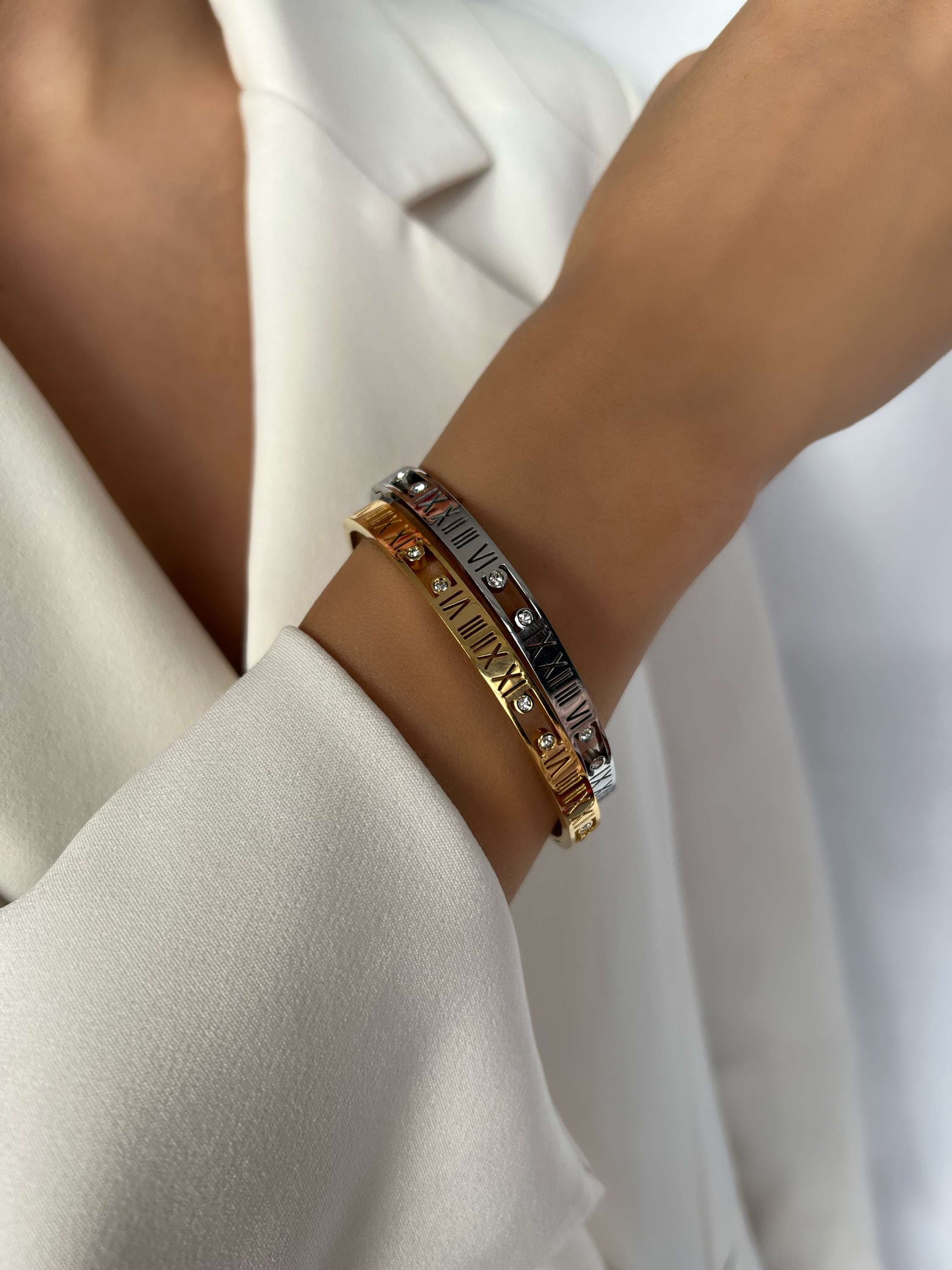 Skyla Roman Numeral Crystal Bangle | Stainless Steel