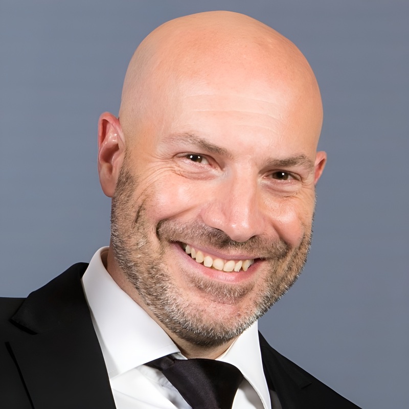 Writer: Dirk Stevens