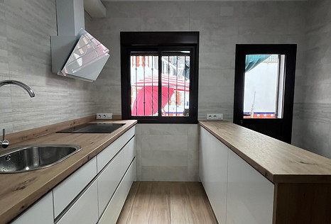 cocina en sevilla blanco roto.jpeg.jpeg