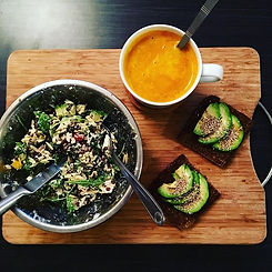 Perfect solo diner 👌🏼 #avocado #hotstu