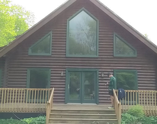 Log Home Staining