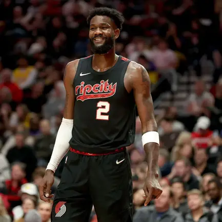 Is DeAndre Ayton the missing piece for the Lakers?