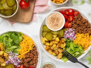 Cheeseburger Bowl: Der Burger-Klassiker zum Löffeln – leicht, proteinreich und unwiderstehlich