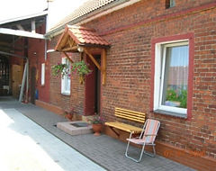 Ilona Kuśmierska jako Jadzka i Jerzy Janeczek jako Witia